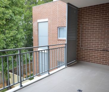 Bedroom Apartment with Lift Access - Photo 2