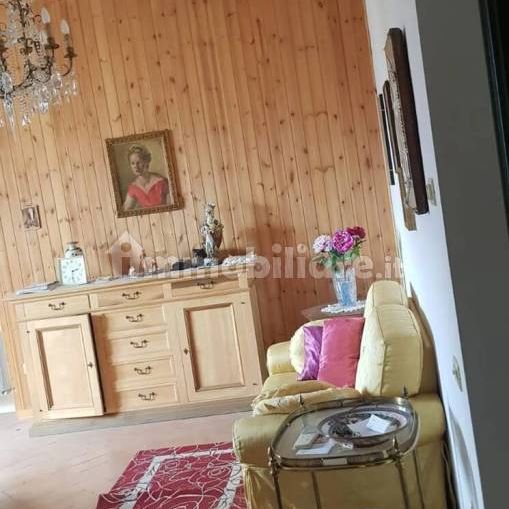 Trilocale via Arco D'Augusto, 36, Centro Storico, Fano - Foto 1