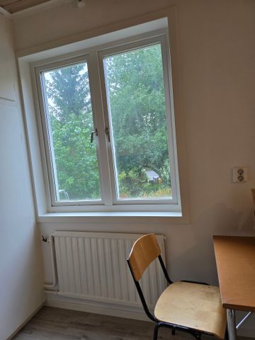 Malmköpingsvägen, Bandhagen - Photo 3