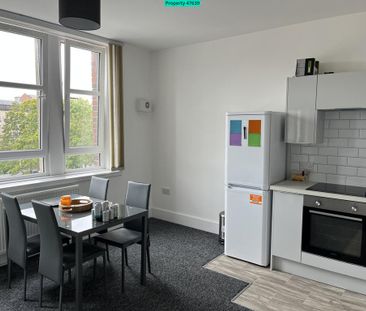 2 bedroom flat to rent - Photo 3