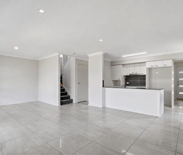 Spacious Family Home in Browns Plains - Photo 2