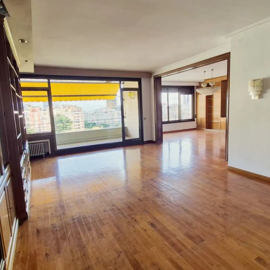 Piso de alquiler en Carrer de Josep Bertrand, Sant Gervasi- Galvany - Foto 1