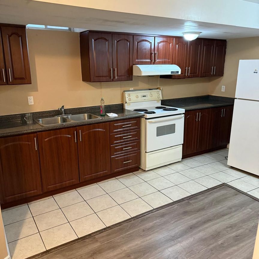 For Lease - 176 Featherstone Avenue Unit# Bsmt, Markham, Ontario - Photo 1
