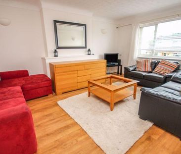 5 bedroom terraced house to rent - Photo 1