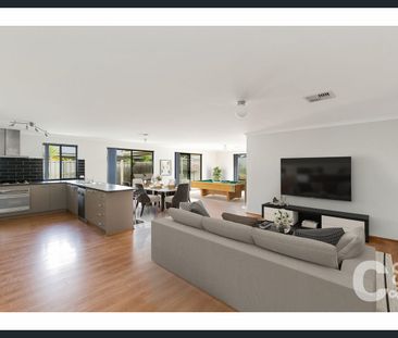 AWESOME FAMILY HOME! - Photo 3