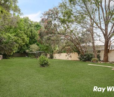 READY TO MOVE IN Three Bedroom Family Home With Oversized Backyard!... - Photo 6