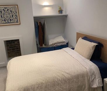 2 Bed Flat, Catford, SE6 - Photo 3