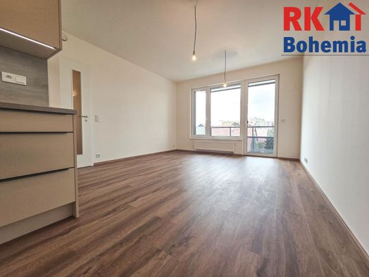 Pronájem bytu 2+kk 56 m², Hodkovická , Praha - Fotografie 1
