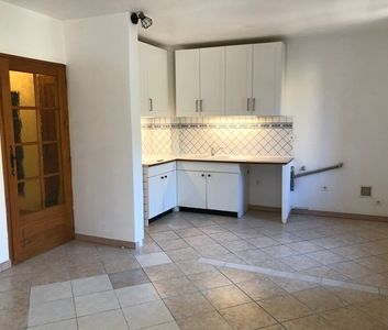 Location Appartement 3 pièces 58m² CUERS 83390 - Photo 6