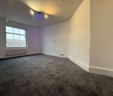 High Street, Crediton, Devon, EX17 - Photo 6