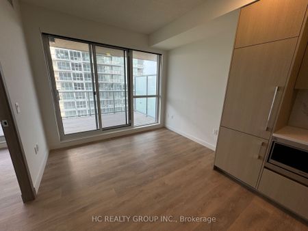 For Lease - 27 Mcmahon Drive Unit# 2015, Toronto, Ontario - Photo 5