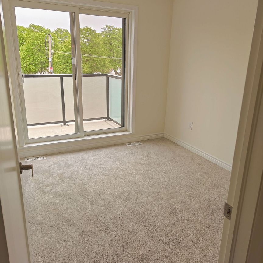 For Lease - 1081 Danforth Road Unit# 138, Toronto, Ontario - Photo 1