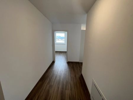 Großzügige 3 Zimmerwohnung mit Balkon - Foto 2