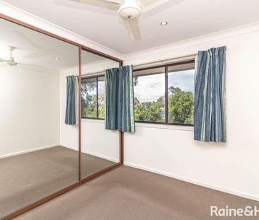 Spacious Family Home in a Peaceful Neighbourhood - Photo 3