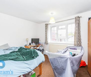 4 bed Town House for Rent - Photo 4