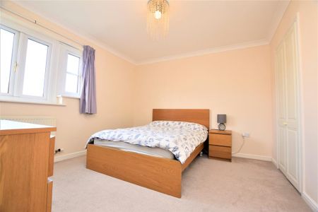 3 bedroom terraced house to rent - Photo 4