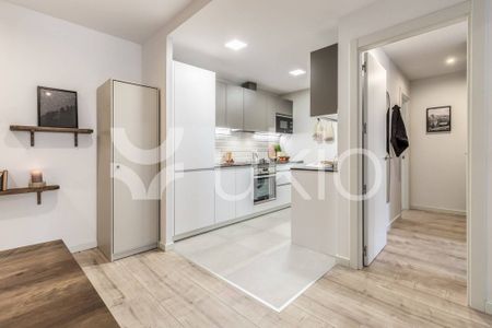 2 room luxury Apartment for rent in Madrid, Spain - Photo 2