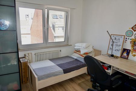 Mooi lichtrijk appartement met 3 slaapkamers - Foto 3