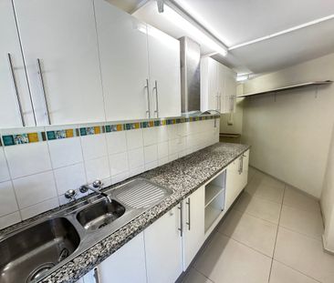 2-bedroom studio with bills included - Photo 3