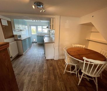 2 bedroom terraced house to rent - Photo 5