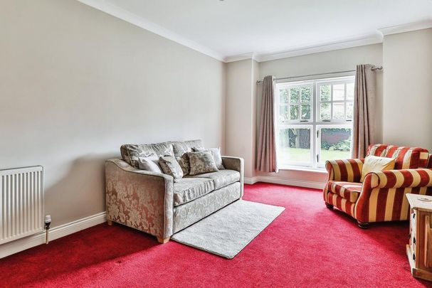 2 bedroom maisonette to rent - Photo 1