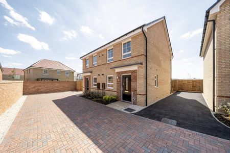 Southwold Drive, Hampton Beach, Peterborough - Photo 2