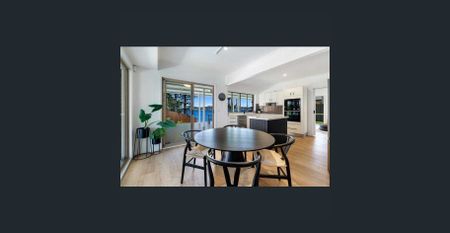 EXCEPTIONAL CONTEMPORARY HOME FOR RENT WITH SPECTACULAR PANORAMIC WATERFRONT VIEWS - Photo 3