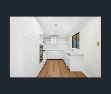 This great family home is especially exciting as you have a large b... - Photo 2