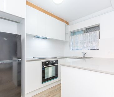 4/13-15 Downs Street, Redcliffe QLD 4020 - Apartment For Rent - $46... - Photo 3