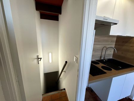 À louer - Carro Studio + mezzanine avec terrasse, aperçu mer et garage , - Photo 2