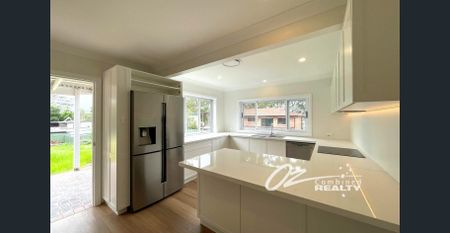 Short Stroll to the Waters Edge! - Photo 2