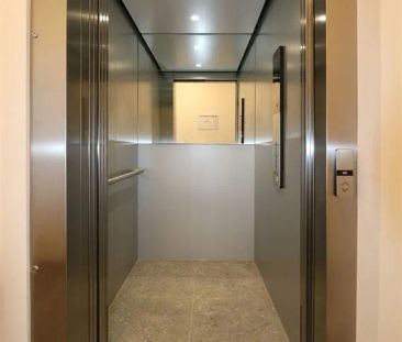 Bijzonder opgevat penthouse, 2 slpk., garage, groot terras te Aarschot - Photo 2