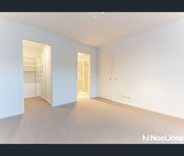 Beautifully Renovated Unit In Prime Position - Photo 6