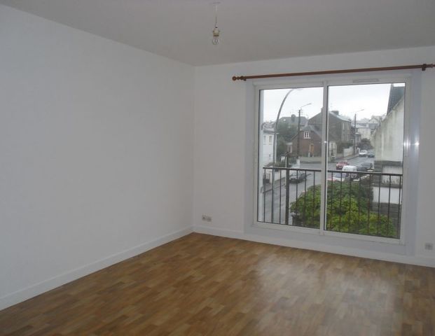 A LOUER BREST KERINOU APPARTEMENT T2 BALCON CAVE PARKING - Photo 1