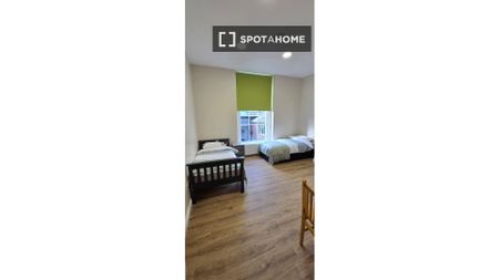 Room in shared apartment for rent in Inns Quay, Dublin - Photo 2