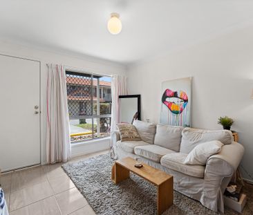 Modern 3-Bedroom Townhouse for Rent in Wacol - Photo 6