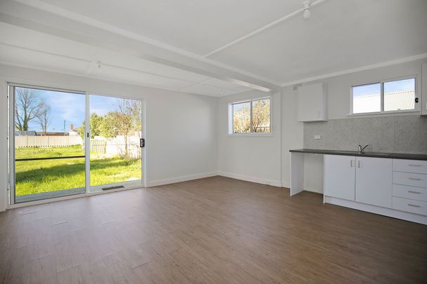 MORE ON MORRISSET - Photo 1