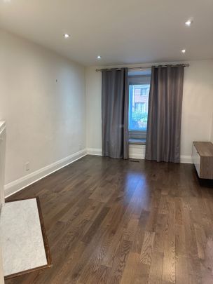 For Lease - 1621 Mount Pleasant Road, Toronto, Ontario - Photo 1