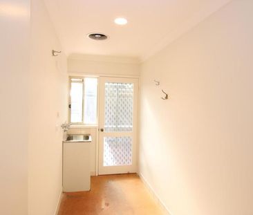 534 Thurgoona Street, Albury NSW 2640 - House For Rent | Domain - Photo 3