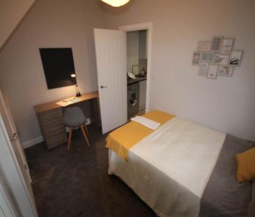 2 bedroom flat to rent - Photo 6