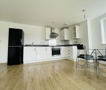 2 bedroom flat to rent - Photo 5