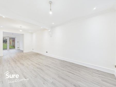 3 bedroom semi-detached house to rent - Photo 3