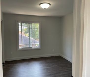 For Lease - 279 Humber Avenue Unit# Unit 2, Oshawa, Ontario - Photo 4