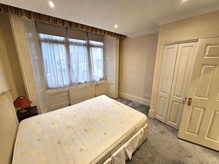 Emperors Gate, London, SW7 - Photo 4