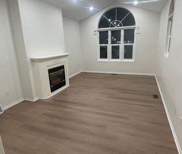 For Lease - 33 Fenflower ( Upper) Court, Brampton, Ontario - Photo 4