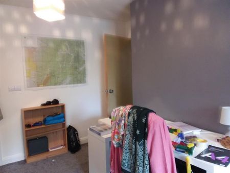2 bedroom flat to rent - Photo 3