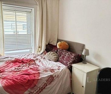 4 bedroom terraced house to rent - Photo 6