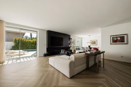 4 Bedroom House with swimming pool, Monte Estoril, Cascais - Photo 2