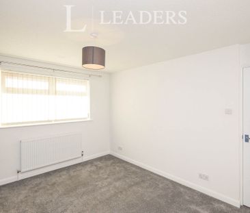 3 bedroom house to rent Barnwood Close, Mickleover, DE3 - Photo 3