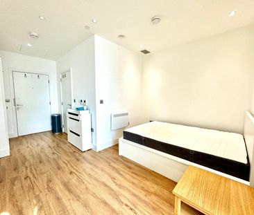 Westgate House, Hanger Lane, W5 - Photo 2